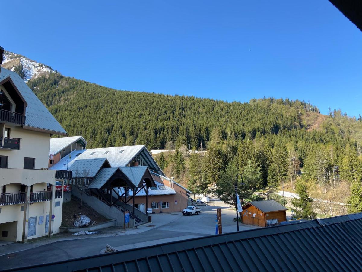 Poutran 2, Studio 4 Personnes Au Pied Des Pistes Avec Grande Terrasse Оз Экстерьер фото